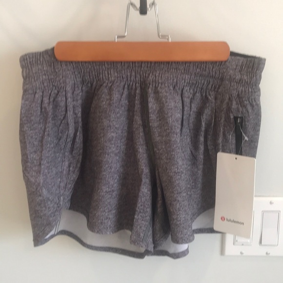 lululemon athletica Pants - Lululemon Tracker short 4”